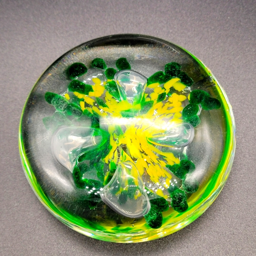 Kent Helms Paperweight 1982 Green Yellow
